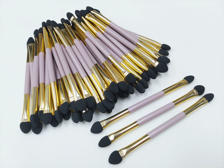 楽天市場 数量限定 業務用 使い捨て アイシャドウチップダブル50本全長約105mm チップ大小ハンドルの太さ約5mm Gb0110g 化粧 メイク ブラシ 使い捨て 業務用 テスター アイシャドウ ネイル アートブラシ ブロウ メンズコスメ 化粧用具 Oem 製造 東京パフ 化粧用具