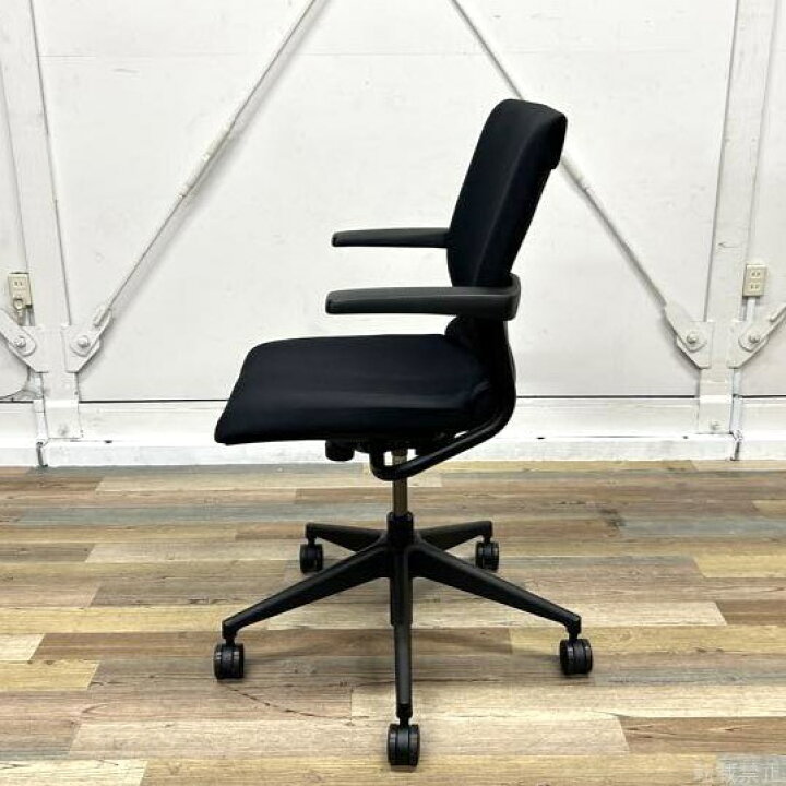 楽天市場】Steelcase プロテジェ クロス張り 固定肘 ナイロン足 