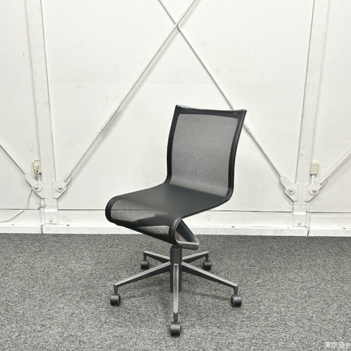 Cassina ixc Alias オフィスチェア ROLLINGFRAME アームレスチェア メッシュバック グラファイトグレー キャスター付き W630 ブラック グラファイトグレー おしゃれ 椅子 国内ブランド シンプル ミーティングチェア 会議椅子 回転いす リモートワーク 送料無料