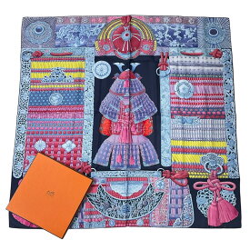 新品同様 HERMES エルメス 希少 カレ90 PARURES DE SAMOURAIS 侍の鎧兜 マルチカラー スカーフ シルク100％ 箱付き