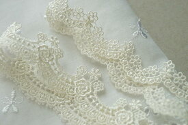 波型　小花　薔薇　ケミカルレース　最大幅13-23mm　単位1m　アイボリー　全二種