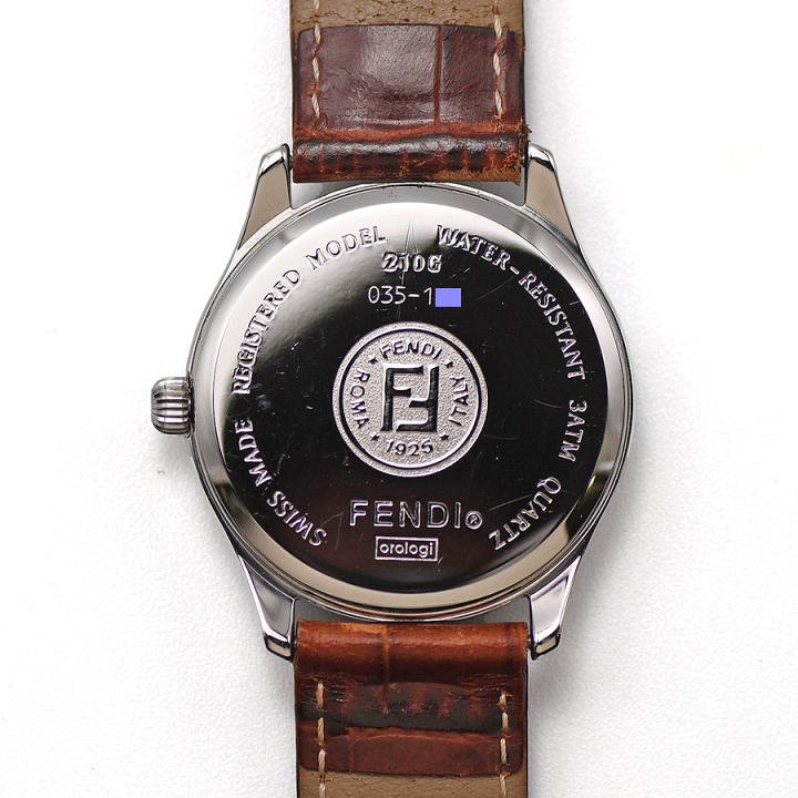 未使用　FENDI フェンディ　ユニセックスサイズ　男女兼用　腕時計　210G 楽天市場】フェンディ FENDI オロロジ 210G クォーツ ピンク文字
