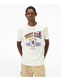 【SALE／50%OFF】レギュラーバーシティノベルティTシャツ TOMMY JEANS トミーヒルフィガー トップス カットソー・Tシャツ ブラック ホワイト【RBA_E】[Rakuten Fashion]