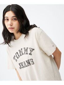 レギュラーペイズリーカレッジTシャツ TOMMY JEANS トミーヒルフィガー トップス カットソー・Tシャツ ホワイト ブルー【送料無料】[Rakuten Fashion]