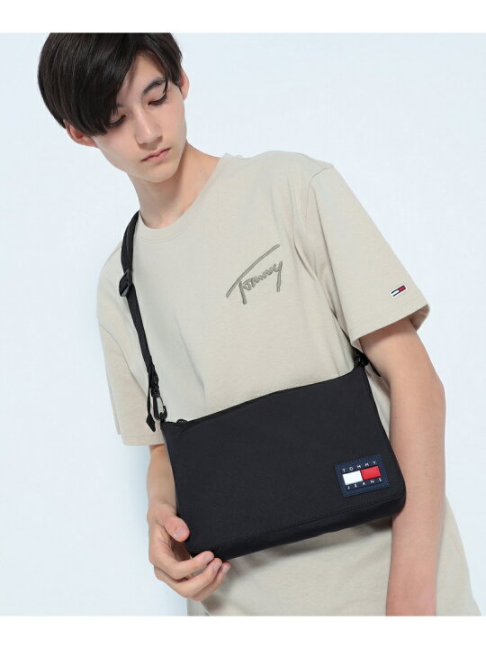 楽天市場】【SALE／30%OFF】TOMMY JEANS/バッジロゴサコッシュ TOMMY 