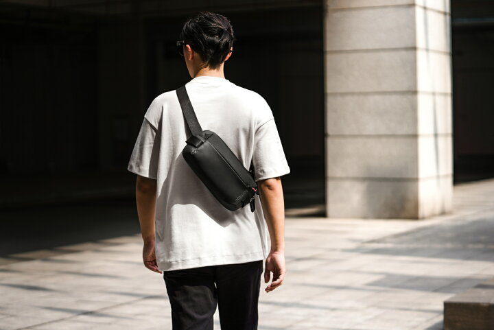 楽天市場 Tomtoc ボディバッグ メンズ ワンショルダーバッグ 斜めがけ 小さめ 撥水 軽量 ミニショルダー 鞄 Ipad Mini Nintendo Switch対応 デイリーユース アウトドア ジム サイクリング 旅先 通勤 送料無料 Tomtocofficial