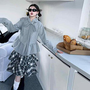 子供用セットアップ スカートスーツ ガールズ 春物 スウェット トレーナー ケーキスカート 上下セット 2点セット 8歳以上 140cm以上 長袖 無地 綿混紡 普段着