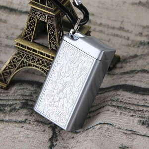 携帯灰皿 キーホルダー付き 金属製 持ち運び便利 アウトドア ヨーロッパ風 シンプル ブラック シルバー 古銅