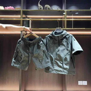 セットアップ メンズ 男性用 ジャージ 上下セット 半袖 短パン 部屋着 普段使い ポリエステル 薄手 ブラック 黒 グレー スポーティー カジュアル