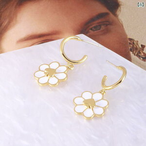 ピアス レディース 雛菊 デイジー フラワー 花 ドロップ 電気メッキ加工 ゴールドカラー 桃 ハート リング サークル 丸型 普段使い かわいい 金属 アレルギー対応