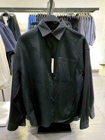 シャツ メンズ 男性用 長袖 テクスチャード リンクル 褶 складка обработка ゆったり ブラック 黒 ポリエステル 春秋 カジュアル