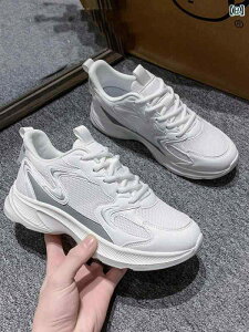 スニーカー レディース 運動靴 女性 軽量 快適 通気性 メッシュ クッション性 ランニング 厚底 紐 白 ホワイト グレー パープル 春夏 秋冬