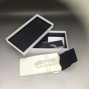 KlP[X fB[X Y TOXP[X U[ zCg uE XNGA^ Kl  ΂߂ Mtg