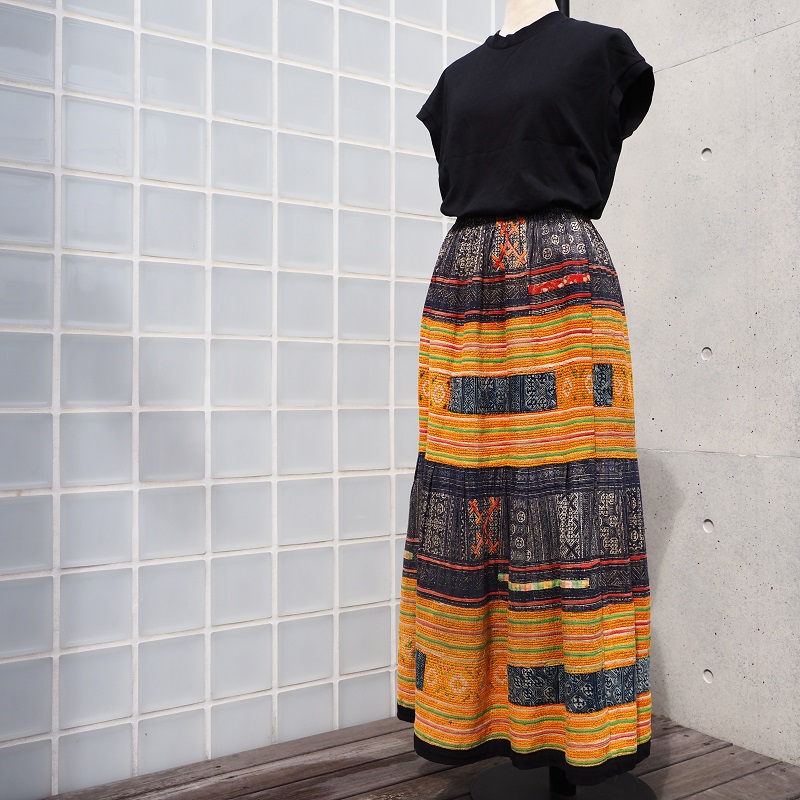 民族衣装 タイ モン族 刺繍 プリーツスカート アジアン 少数民族