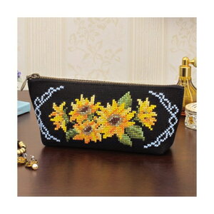 OlympusNXXeb`hJLbg No.9045 uyP[X q}v Ԏhイ̗D Flower motif embroidery kit series