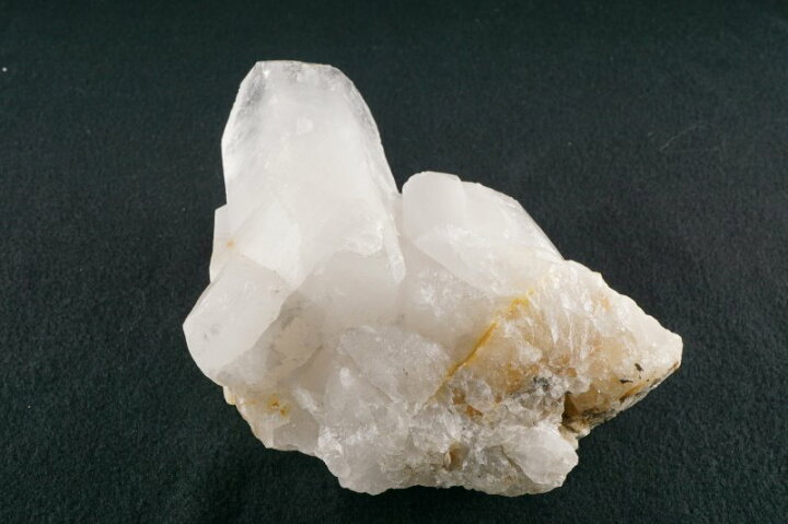 楽天市場】2.5Kg 水晶 クラスター 水晶 原石 ブラジル産 quartz 