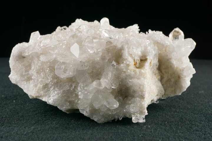 楽天市場】2Kg 水晶 クラスター 水晶 原石 ブラジル産 quartz 