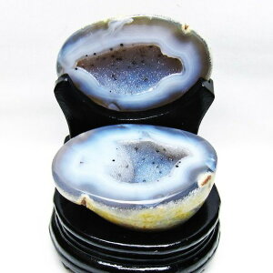 トレジャーメノウ 台座付属 アゲート 財宝メノウ 聚宝盆瑪瑙 agate ジオード 原石 瑪瑙 置物 龍穴 パワースポット 風水 開運 一点物 送料無料 175-1420