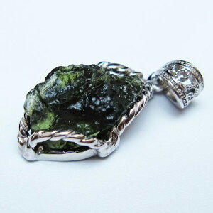 �����_�o�C�g �y���_���g �����_�E�� �y���_���g�g�b�v ���� moldavite pendant �V�R�K���X �����Y ���f�B�[�X ��_�� �������� 199-516