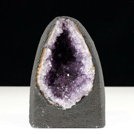 2Kg アメジストドーム ウルグアイ産 ミニ アメジスト ドーム 卓上サイズ 原石 晶洞 ジオード 原石 amethyst 玄関 アメジストカペーラ 天然石 風水 開運 浄化 dome 一点物 送料無料 174-2265