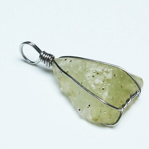 ���r�A���O���X �y���_���g libyan desert glass ���� �y���_���g�g�b�v ���r�A���K���X ���r�A���f�U�[�g�O���X pendant ��_�� ���[���֑������� 112-13631