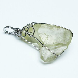 ���r�A���O���X �y���_���g libyan desert glass ���� �y���_���g�g�b�v ���r�A���K���X ���r�A���f�U�[�g�O���X pendant ��_�� ���[���֑������� 112-13666