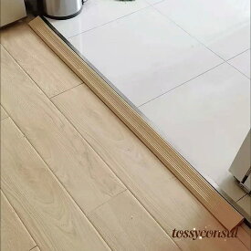 新生活応援 段差スロープ ゴムスロープ 段差2cm/2.5cm 段差解消 設置簡単 ゴム製 バリアフリー 清掃ロボット 介護スロープ 敷居 両面テープ付き 転倒防止 玄関 浴室 病院 車椅子 自由カット