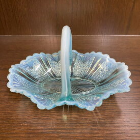アンティーク オパリンガラス ボンボンディッシュ ブルー 1888年頃 ヴィンテージ 食器 キッチン雑貨 テーブルウェア 皿 プレート