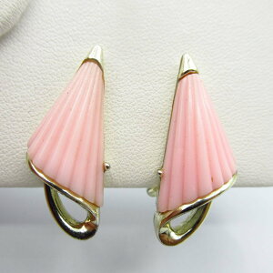 Be[W RX`[ WG[ lWol CO KX ^f Lisner Xi[ AJ 1960N AeB[N t@bV BG ANZT[ g