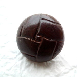 アンティーク ボタン 木製 ウッド 22mm ヴィンテージ ソーイング 裁縫 手芸 雑貨 かわいい メール便OK