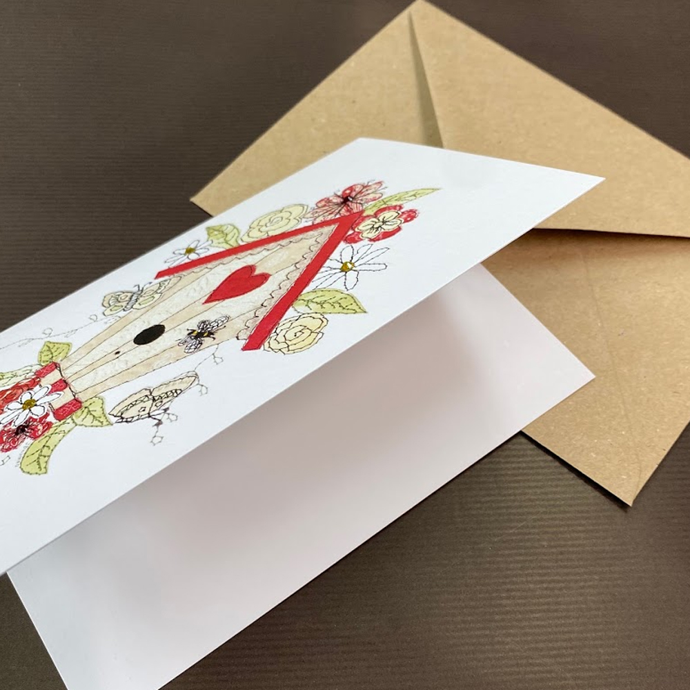 英国クラフト作家手作りのホッとするカード 英国製 クリスマス グリーティングカード 封筒つき シープ ツリー Jane Buurman 輸入 ハンドメイド 未使用 多目的 刺繍柄 ステーショナリー 文房具 メール便ok 白 動物 かわいい 羊 手紙