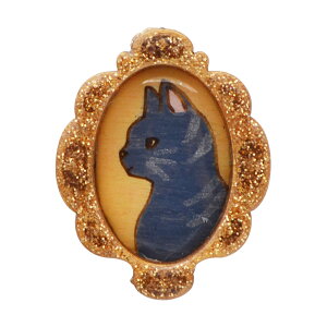 ハンドメイド ピンバッジ 木製 猫の肖像画 英国製 ベクベクメイクス ピンブローチ ピンズ 欧州雑貨 手作り おしゃれ かわいい 軽い Bekbek Makes 動物 メール便OK