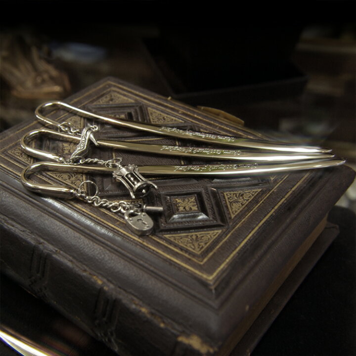 楽天市場 英国製 しおり シルバープレート ブックマーク チャーム付き ブックマーカー 栞 おしゃれ 金属 銀 925 レディース メンズ 女性 男性 ギフト プレゼント 贈り物 入学 卒業 就職 お祝 メール便ok 英国雑貨 トゥーシェ