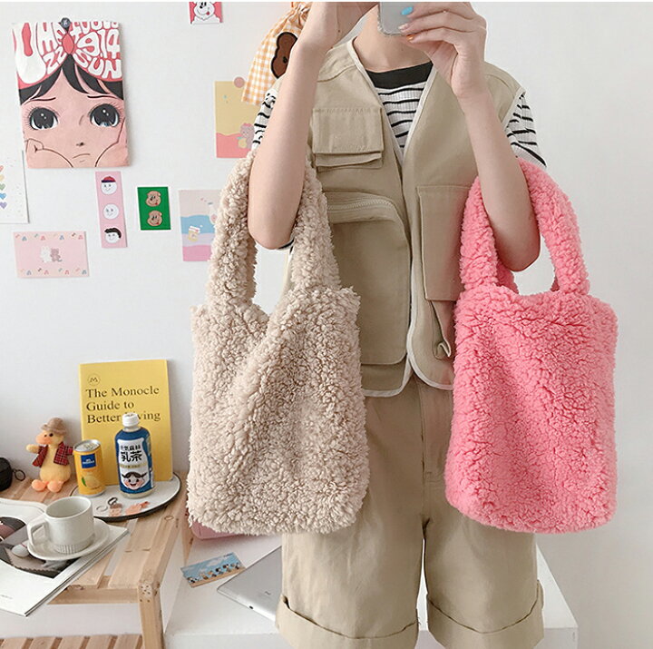 楽天市場 ミニハンドバッグ ボアバッグ コンビニエコバッグ レディースバッグ Miniバック 4color ふわふわ もこもこ 暖かい 秋冬 エコバッグ シンプル 甘くて可愛い 22 28 6 cm 学生 お弁当収納 ふわふわ カジュアル おしゃれ 女性用 東栄shop 楽天市場 ミニハンドバッグ ボアバッグ コンビニエコバッグ レディースバッグ Miniバック 4color ふわふわ もこもこ 暖かい 秋冬 エコバッグ シンプル 甘くて可愛い 22 28 6 cm 学生 お弁当収納 ふわふわ カジュアル おしゃれ 女性用 東栄shop