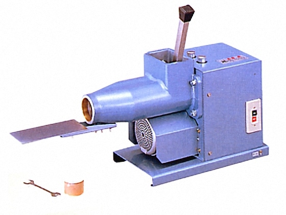 [陶芸 機材] 常圧式土練機 T-100 鋳物羽根