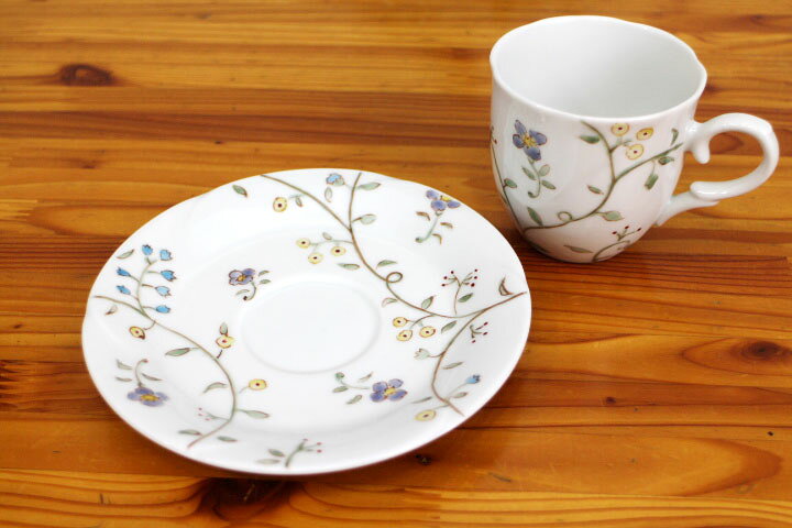 楽天市場】九谷焼 カップ&ソーサー 紫花唐草/川合孝知＜送料無料＞和 