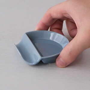 波佐見焼 ハンゲツ smart豆小皿 空 7.5×7×高さ1.5cm 20ml 約50g 磁器 醤油さし 箸置き 空色 薬味 電子レンジ使用可 HASAMI おしゃれ