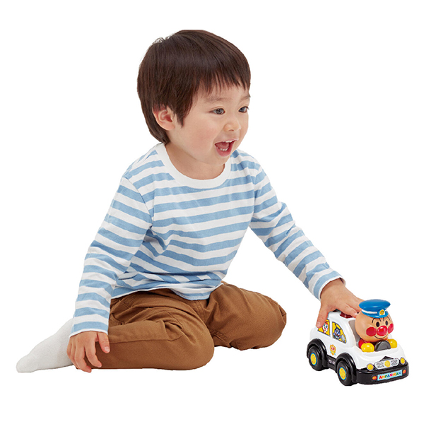 最新な最新なアンパンマン おしゃべりパトカー おもちゃ 男の子 女の子 知育玩具 1歳 2歳 玩具 おすすめ ラッピング 乗り物のおもちゃ 