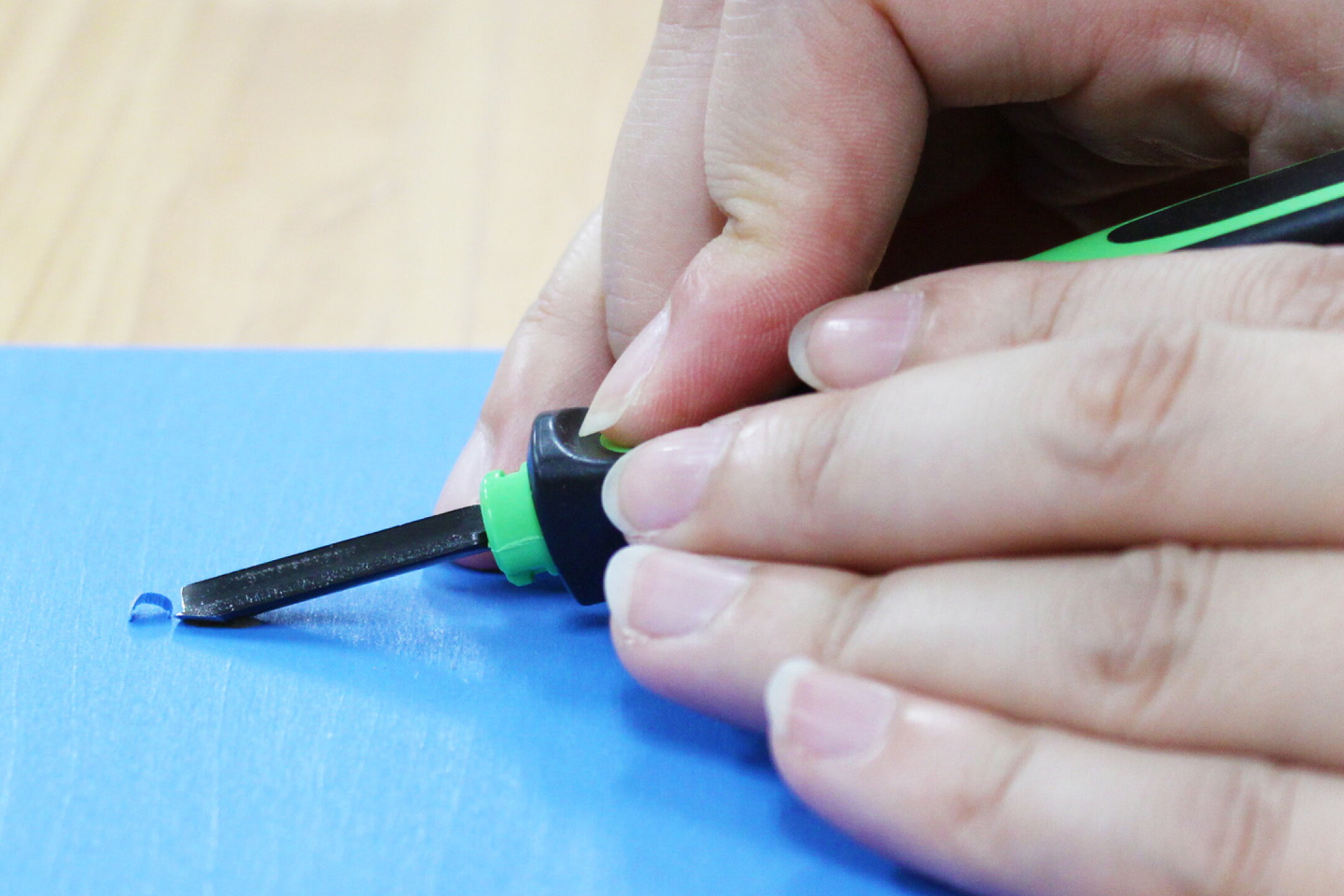 彫刻刀の使い方