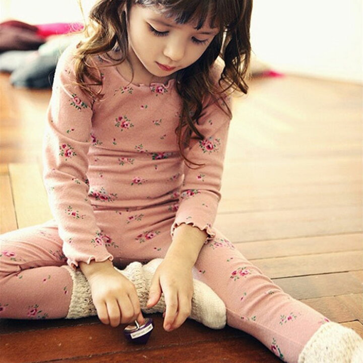 楽天市場 韓国 子供服 パジャマ 長袖 キッズ 子供 ジュニア 女の子 部屋着 パジャマ ルームウェア 寝間着 キッズパジャマ 通園 お泊り保育 ラウンドネック キッズパジャマ キッズ ガールズ 花柄 コットン 柔らか 上下セット 2色 子供パジャマ トイらんど 楽天市場 韓国 子供服 パジャマ 長袖 キッズ 子供 ジュニア 女の子 部屋着 パジャマ ルームウェア 寝間着 キッズパジャマ 通園 お泊り保育 ラウンドネック キッズパジャマ キッズ ガールズ 花柄 コットン 柔らか 上下セット 2色 子供パジャマ トイらんど