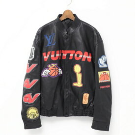 【SALE】【値下げ】■未使用品■《2021AW》LOUIS VUITTON ルイヴィトン × NBA LOGOS LEATHER HERO JACKET レザージャケット ブルゾン メンズ サイズ50 ヴァーシティジャケット LV バスケットボール ロゴ ブラック イタリア製 20230509/TF8844