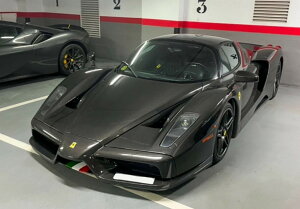 �y�\��zFerrari�t�F���[�� Enzo open diecast Full carbon Italian stripe polifoam pack / BBR 1/18 �~�j�J�[