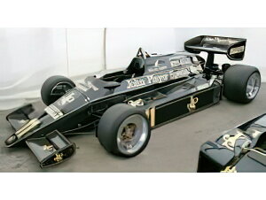 y\z12ȍ~\胍[^XF1 94T RENAULT N 11 MONACO GP 1983 ELIO DE ANGELIS - BLACK GOLD /GP Replicas 1/18~jJ[
