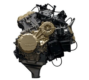 �y�\��z8-10���ȍ~�����\��ACCESSORIES DUCATI �p�j�K�[�� V2 �G���W�� 2024 �u���b�N �S�[���h �v�����f���L�b�g/ Pocher 1/4 �͌^