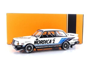 VOLVO 240 Turbo ETCC 1986 �{���{ �^�[�{ / IXO 1/18 �~�j�J�[