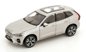 Volvo�{���{ XC60 Recharge���`���[�W 2022 �V���o�[ / Paudi 1/18 �~�j�J�[
