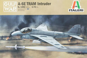 A-6E TRAM Intruder �C���g���[�_�[ Gulf War �K���t�E�H�[ �g�ݗ��ăv�����L�b�g�͌^ �퓬�@ /Italeri 1/72