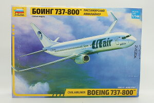Boeing 737-800 �{�[�C���O �g�ݗ��ăv�����L�b�g�͌^ ��s�@ /ZVEZDA 1/144