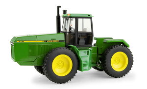 John Deere 8760 gN^[ / ERTL 1/32 _Ƌ@B͌^
