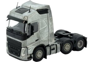 Volvo�{���{ FH05 Globetrotter 6x2 �g���b�N �͌^ /Tekno 1/50